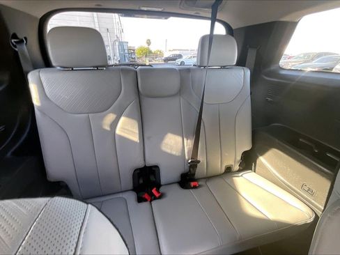 Used 2025 Hyundai Palisade SEL FWD image 25