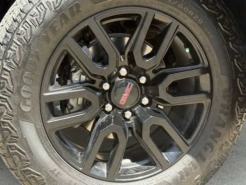 Used 2024 GMC Sierra 1500 Elevation AWD/4WD image 11