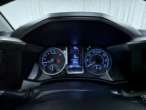 Certified 2022 Toyota Tacoma SR5 image 14