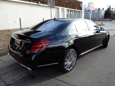 Used 2019 Mercedes-Benz S 560 4MATIC Sedan image 5