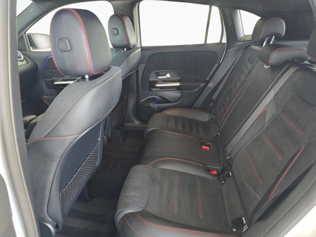 Used 2022 Mercedes-Benz GLA 250 4MATIC image 37