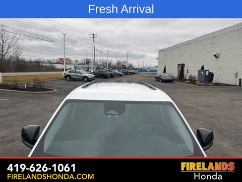 Used 2023 Jeep Grand Cherokee Laredo image 9