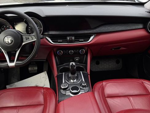 Used 2019 Alfa Romeo Stelvio AWD image 40