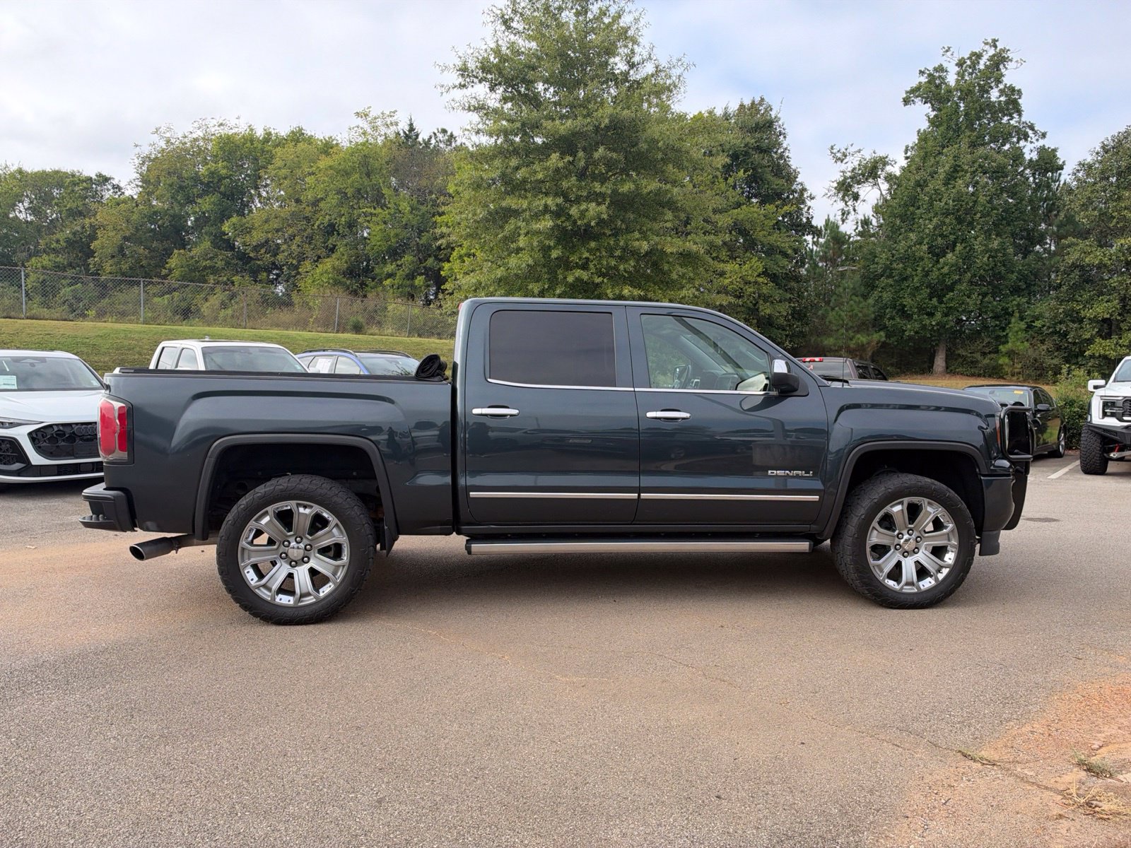 Used 2018 GMC Sierra 1500 Denali w/ Denali Ultimate Package AWD/4WD image 4