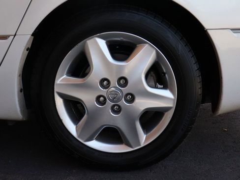 Used 2005 Lexus LS 430 image 42