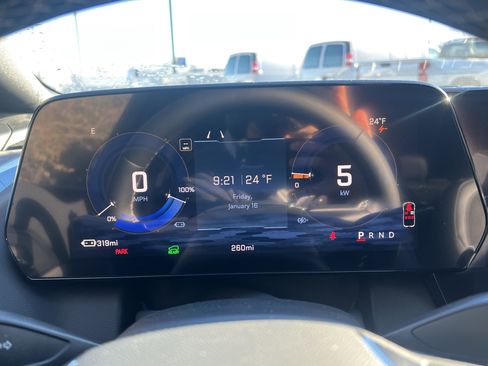 New 2026 Chevrolet Equinox EV LT image 50