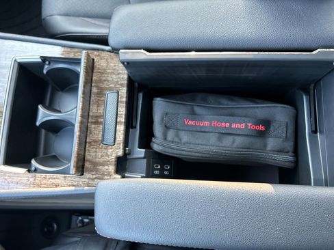 New 2026 Toyota Sienna Platinum AWD/4WD image 23