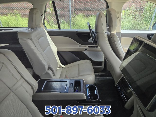 Used 2022 Lincoln Aviator Grand Touring w/ Equipment Group 301A AWD/4WD image 11