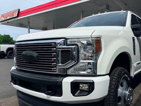 Used 2020 Ford F350 Lariat w/ Lariat Ultimate Package AWD/4WD image 17