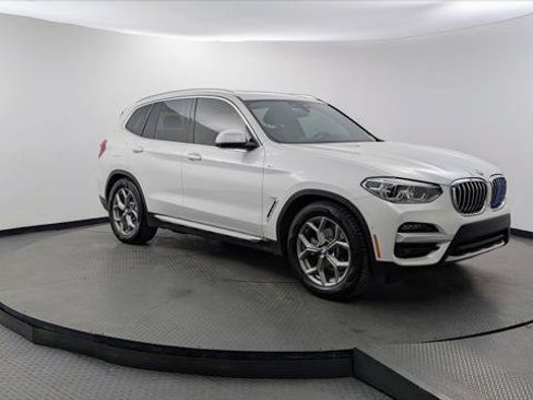 Used 2020 BMW X3 xDrive30e w/ Executive Package AWD/4WD image 11