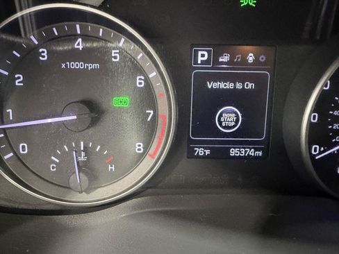 Used 2017 Hyundai Elantra Value Edition FWD image 17