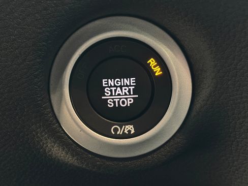 New 2026 Chrysler Pacifica Select image 23