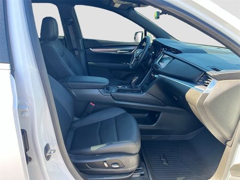 Used 2024 Cadillac XT5 Luxury w/ LPO, Floor Liner Package image 28