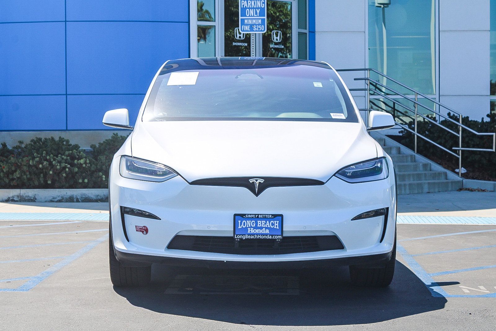 Used 2023 Tesla Model X AWD/4WD image 2