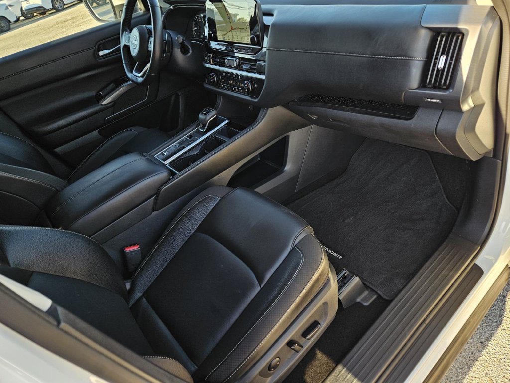 Certified 2024 Nissan Pathfinder SL FWD image 8