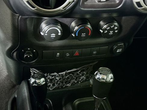 Used 2018 Jeep Wrangler Unlimited Sahara w/ Connectivity Group image 6