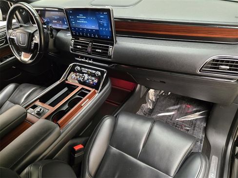 Used 2024 Lincoln Navigator L 4WD image 28