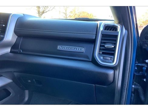 Used 2024 RAM 2500 Laramie w/ Night Edition image 18