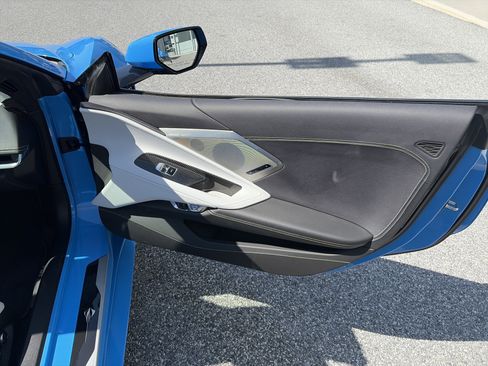 Used 2020 Chevrolet Corvette Stingray Preferred Cpe w/ 2LT Preferred Equipment Group RWD image 30