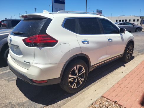 Used 2017 Nissan Rogue SL w/ SL Premium Package AWD/4WD image 19