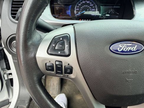 Used 2018 Ford Taurus SEL w/ Equipment Group 201A image 14