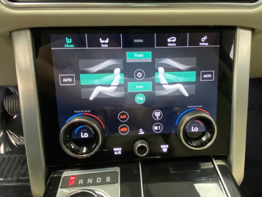 Used 2018 Land Rover Range Rover Supercharged AWD/4WD image 31