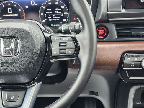 Used 2023 Honda Pilot Elite image 13