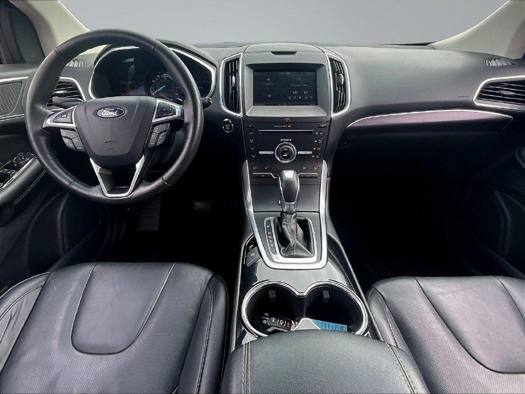 Used 2015 Ford Edge Titanium w/ Equipment Group 301A AWD/4WD image 9