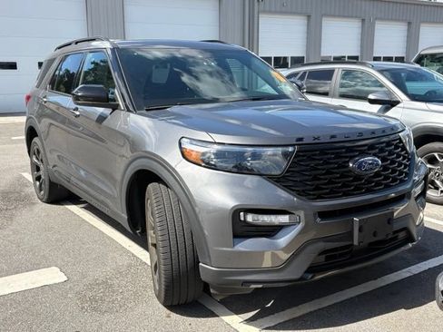 Used 2024 Ford Explorer ST-Line w/ Class IV Trailer Tow Package AWD/4WD image 6
