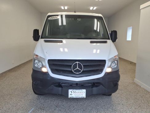 Used 2016 Mercedes-Benz Sprinter 2500 image 2