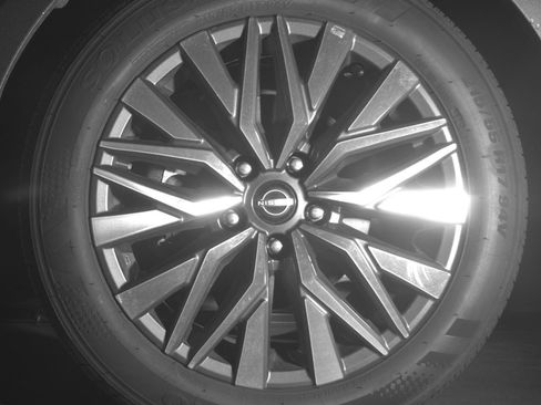 Used 2025 Nissan Altima 2.5 SV FWD image 15