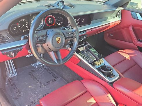 Used 2022 Porsche 911 Turbo S image 4