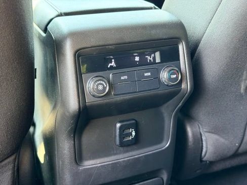 Used 2017 GMC Acadia SLE AWD/4WD image 25