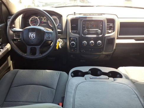 Used 2019 RAM 1500 Express w/ Express Value Package AWD/4WD image 15