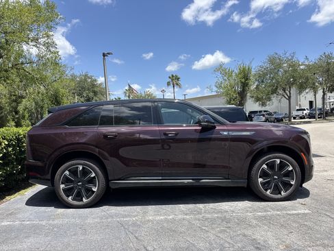 Used 2025 Cadillac Escalade IQ Sport 2 AWD/4WD image 3