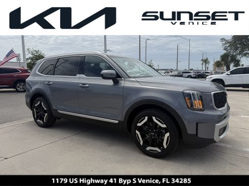 Certified 2024 Kia Telluride EX w/ EX Captain's Chair Package FWD image 1