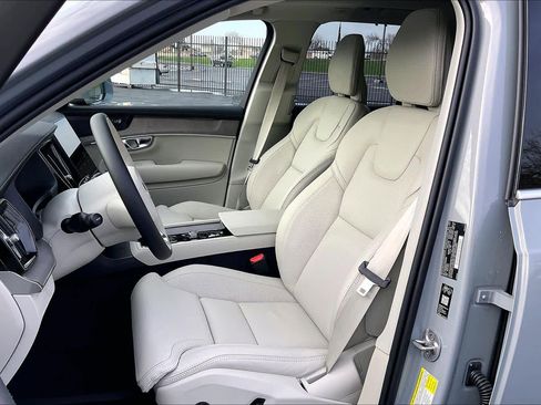 New 2026 Volvo XC90 T8 Ultra image 11