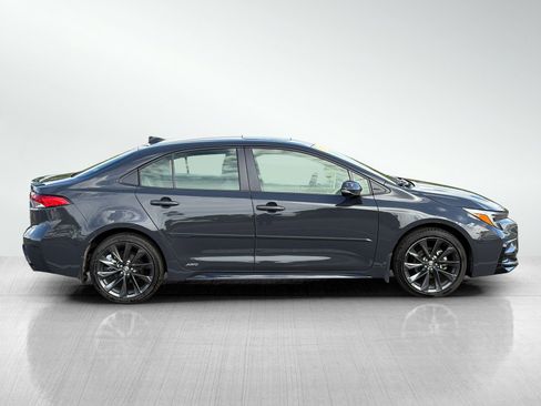 Used 2025 Toyota Corolla SE w/ SE Premium Package AWD/4WD image 8