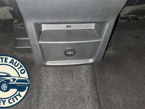 Used 2024 Ford Edge SEL image 21