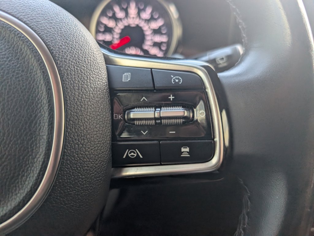 Used 2022 Kia Carnival SX FWD image 18