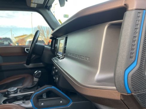 Used 2023 Ford Bronco Outer Banks image 31