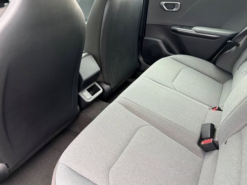 New 2026 Kia K4 LXS image 10