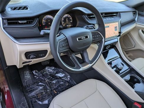 New 2026 Jeep Grand Cherokee Limited image 10