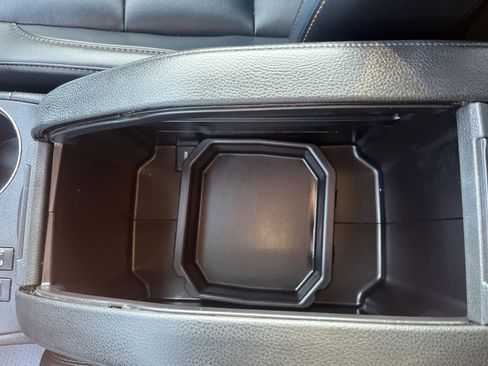 Used 2019 Toyota Highlander XLE image 33