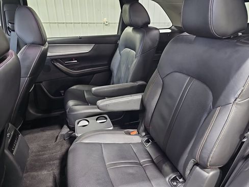 Used 2024 MAZDA CX-90 3.3 Turbo w/ Preferred Plus AWD/4WD image 15