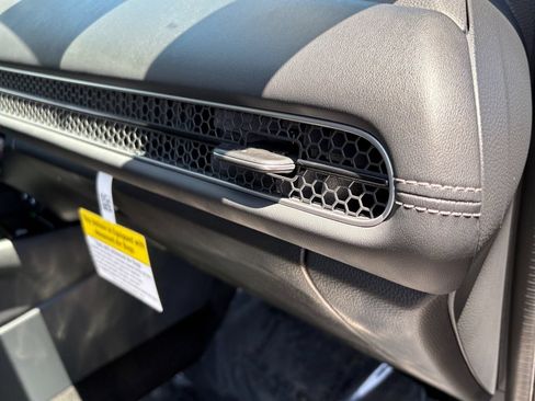 Certified 2026 Honda HR-V EX-L image 29