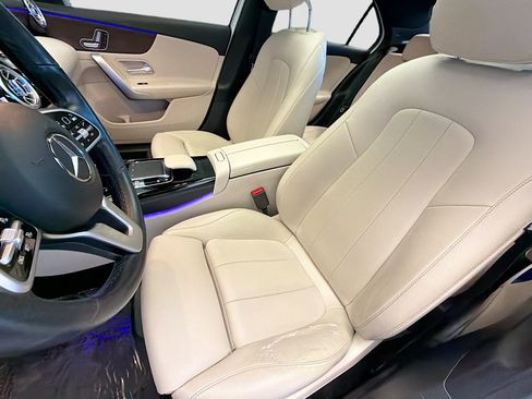 Used 2019 Mercedes-Benz A 220 image 11
