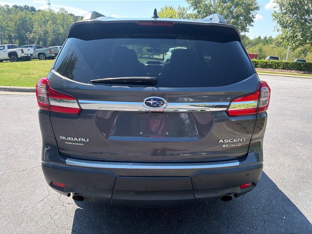 Used 2020 Subaru Ascent Limited w/ Technology Package AWD/4WD image 5