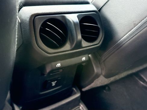 Used 2023 Jeep Wrangler Unlimited Sahara w/ Cold Weather Group AWD/4WD image 28