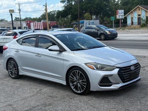 Used 2018 Hyundai Elantra Sport FWD image 2